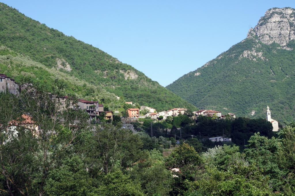 Agriturismo Mulino Del Castello Nasino Luaran gambar